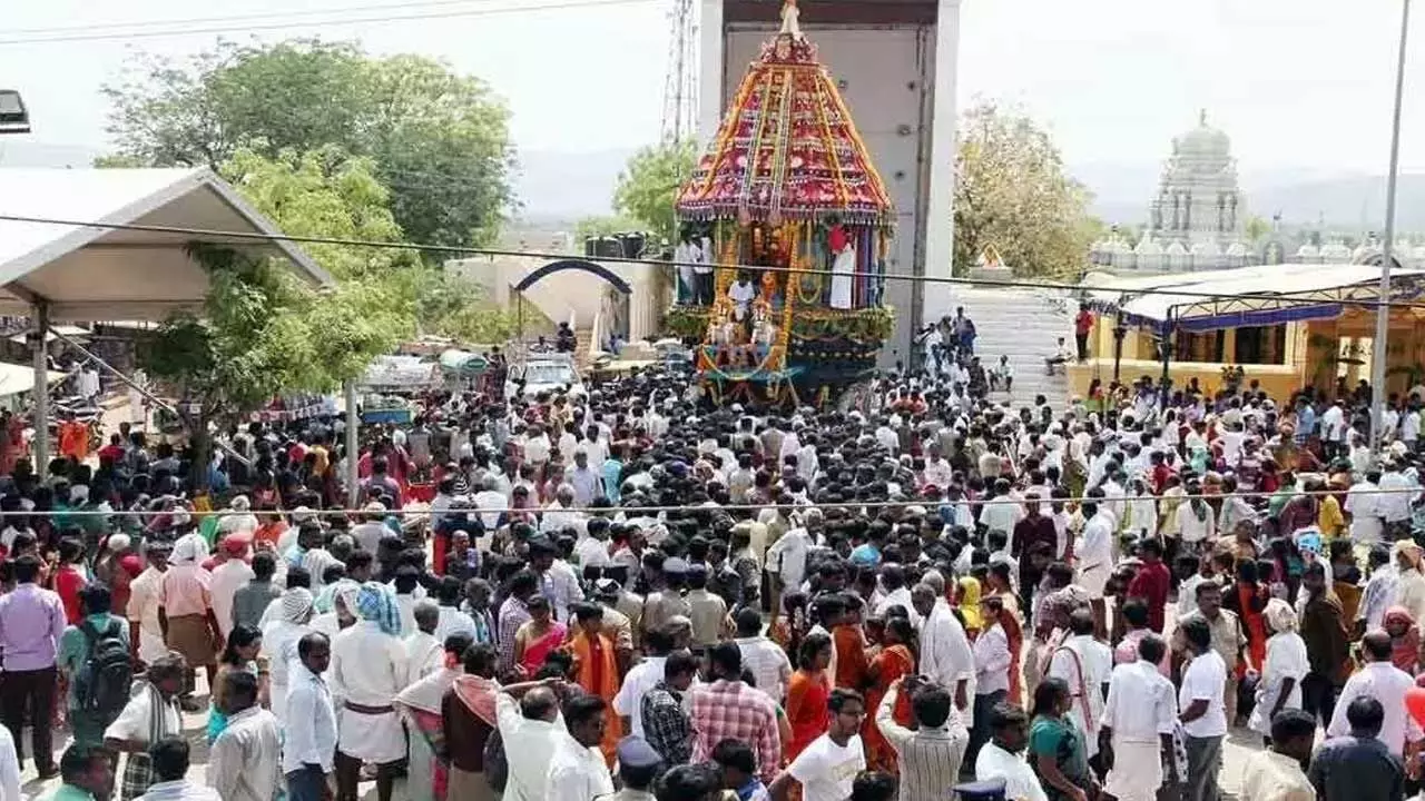 Ramayya Brahmotsavam : ఒంటిమిట్టలో వైభవంగా రామయ్య బ్రహ్మోత్సవాలు Ramayya Brahmotsavam : ఒంటిమిట్టలో వైభవంగా రామయ్య బ్రహ్మోత్సవాలు