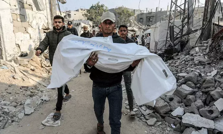 గాజాలో ఆగని ఇజ్రాయెల్ దాడులు.. మహిళలు, పిల్లలు సహా 32 మంది మృతి