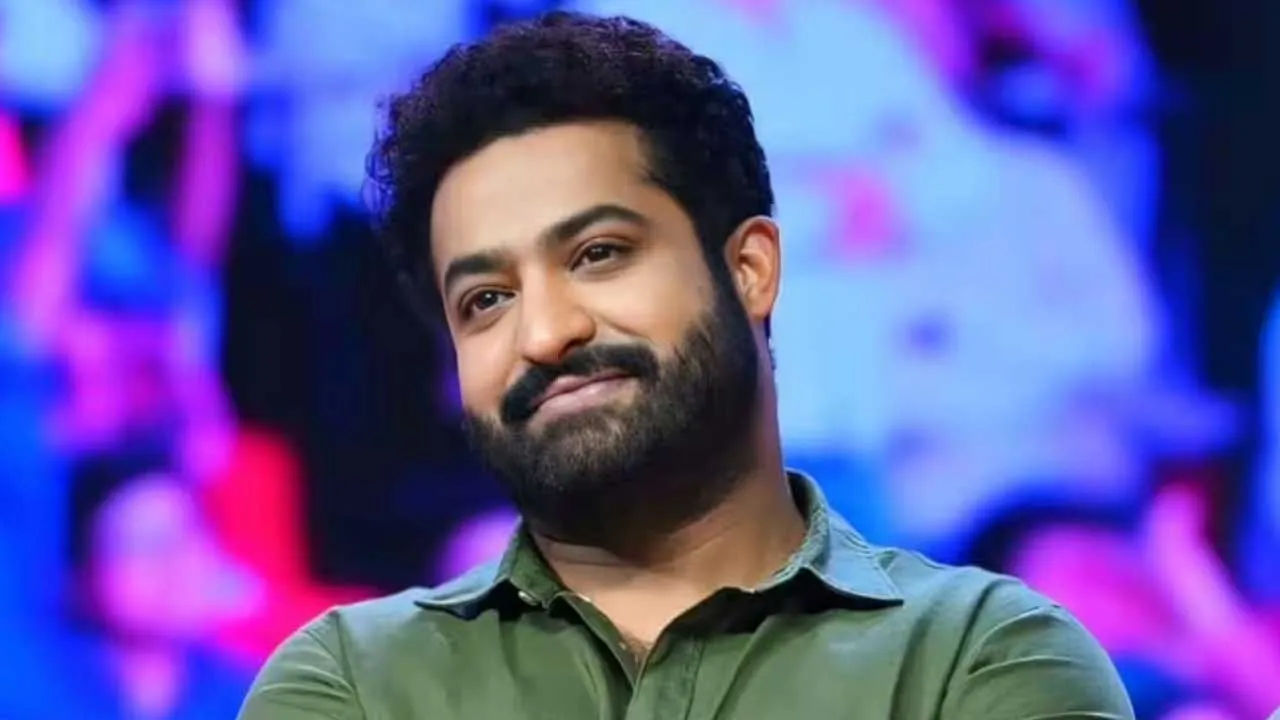NTR : ఎన్టీఆర్ బాలీవుడ్ ఎంట్రీకి డేట్ ఫిక్స్ NTR : ఎన్టీఆర్ బాలీవుడ్ ఎంట్రీకి డేట్ ఫిక్స్