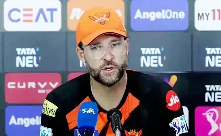 IPL: భయపడం.. వెనక్కి తగ్గం IPL: భయపడం.. వెనక్కి తగ్గం