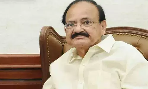 Venkaiah Naidu : మాతృభాషకు దూరం చేయవద్దు: వెంకయ్యనాయుడు Venkaiah Naidu : మాతృభాషకు దూరం చేయవద్దు: వెంకయ్యనాయుడు