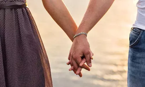 ప్రపంచంలోనే మొట్టమొదటి రిలేషన్షిప్ ఇన్సూరెన్స్ పాలసీ.. కవరేజ్ ప్లాన్ తెలిస్తే.. ప్రపంచంలోనే మొట్టమొదటి రిలేషన్షిప్ ఇన్సూరెన్స్ పాలసీ.. కవరేజ్ ప్లాన్ తెలిస్తే..