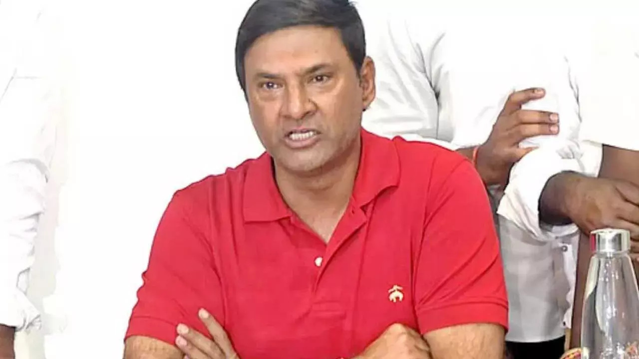 Malkajgiri MLA : మల్కాజిగిరి ఎమ్మెల్యేపై చీటింగ్ కేసు Malkajgiri MLA : మల్కాజిగిరి ఎమ్మెల్యేపై చీటింగ్ కేసు