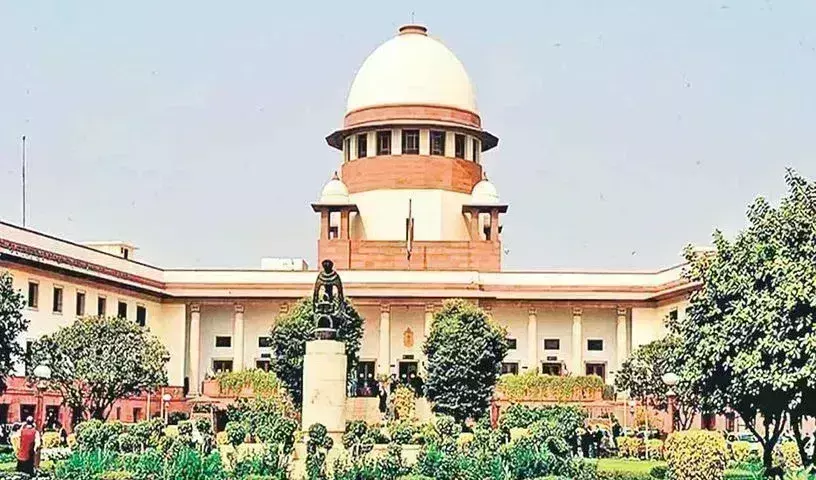 Supreme Court : వక్ఫ్ చట్టంపై సుప్రీంకోర్టు స్టే.. చివరి నిమిషంలో నిర్ణయం వాయిదా Supreme Court : వక్ఫ్ చట్టంపై సుప్రీంకోర్టు స్టే.. చివరి నిమిషంలో నిర్ణయం వాయిదా