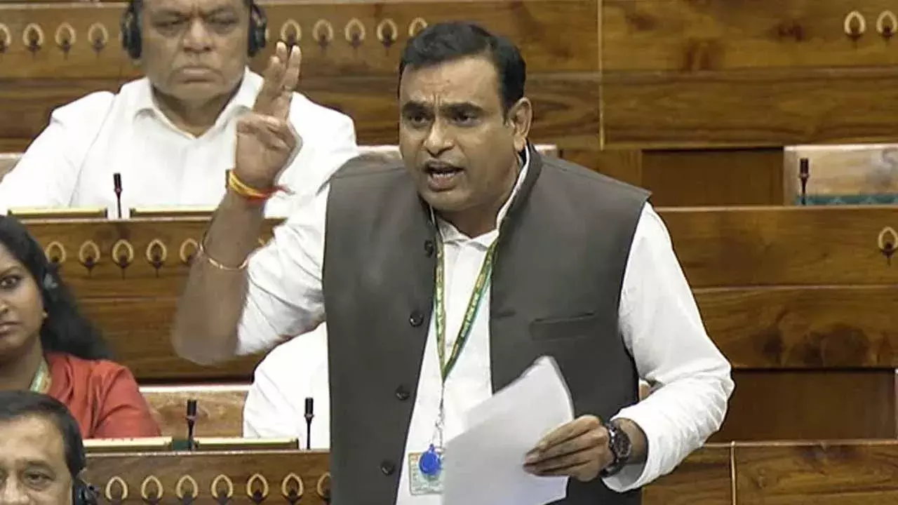 MP Chamal Kiran Kumar Reddy : 100 శాతం అటెండెన్స్ లో ఎంపీ చామల ఫస్ట్ MP Chamal Kiran Kumar Reddy : 100 శాతం అటెండెన్స్ లో ఎంపీ చామల ఫస్ట్