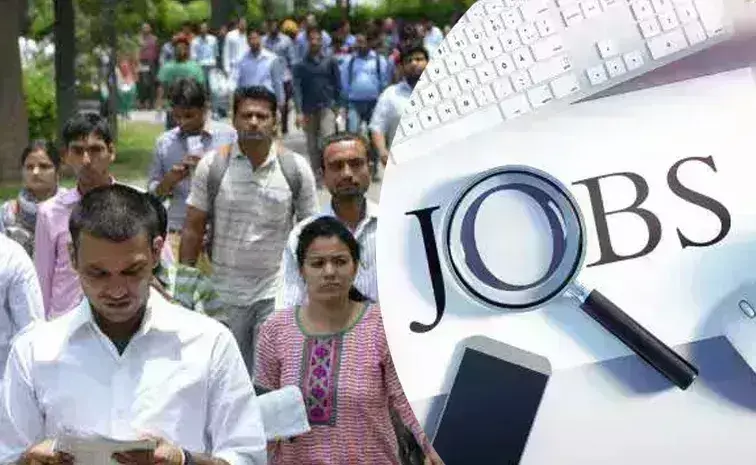 మిడిల్ క్లాస్ ఉద్యోగులకు షాక్!