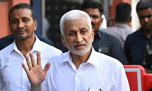 Vijayasai Reddy : మద్యం స్కాంపై విజయసాయి రెడ్డి సంచలన ట్వీట్ Vijayasai Reddy : మద్యం స్కాంపై విజయసాయి రెడ్డి సంచలన ట్వీట్