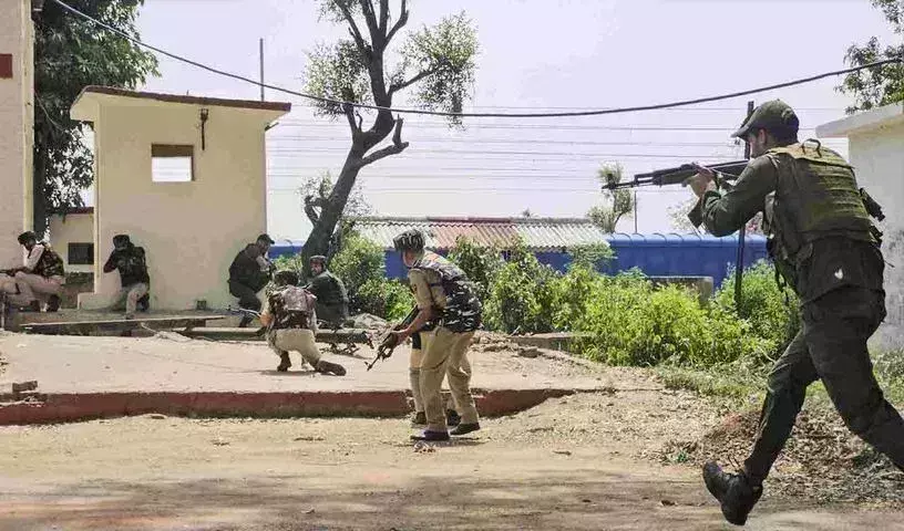 Terror Attack: జమ్ము కాశ్మీర్ ఉగ్రదాడిలో 27 మంది మృతి Terror Attack: జమ్ము కాశ్మీర్ ఉగ్రదాడిలో 27 మంది మృతి