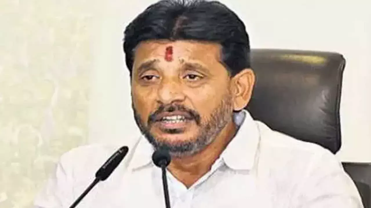 YCP MLC Duvvada Srinivas : వైసీపీ నుంచి దువ్వాడ శ్రీనివాస్ సస్పెండ్ YCP MLC Duvvada Srinivas : వైసీపీ నుంచి దువ్వాడ శ్రీనివాస్ సస్పెండ్