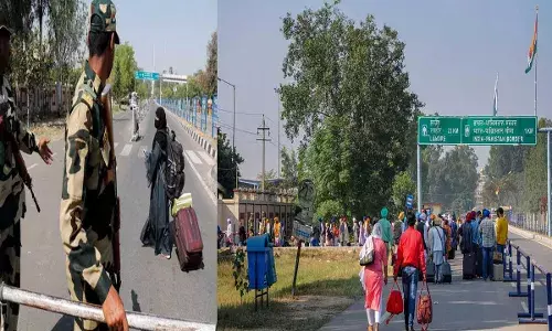Attari-Wagah Border : అట్టారీ - వాఘా వద్ద హడావుడి.. దేశం దాటుతున్న స్థానికులు Attari-Wagah Border : అట్టారీ - వాఘా వద్ద హడావుడి.. దేశం దాటుతున్న స్థానికులు