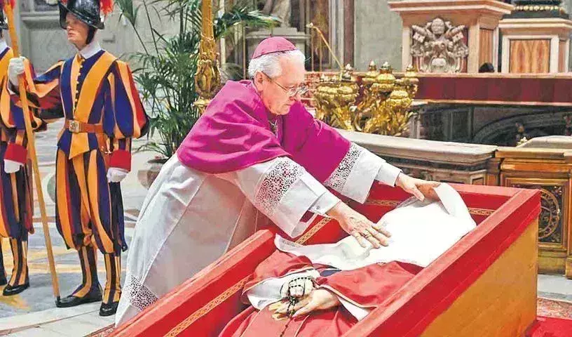 Pope Francis Funeral Rites: వాటికన్‌ సిటీలో సాదాసీదాగా పోప్‌ ఫ్రాన్సిస్‌ అంత్యక్రియలు