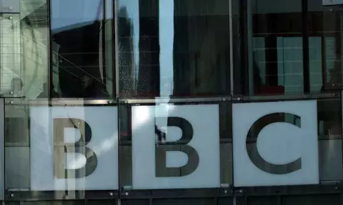 BBC : పహల్గామ్ ఉగ్ర దాడిపై బీబీసీ తప్పుడు కథనాలు, కేంద్రం స్ట్రాంగ్ కౌంటర్ BBC : పహల్గామ్ ఉగ్ర దాడిపై బీబీసీ తప్పుడు కథనాలు, కేంద్రం స్ట్రాంగ్ కౌంటర్