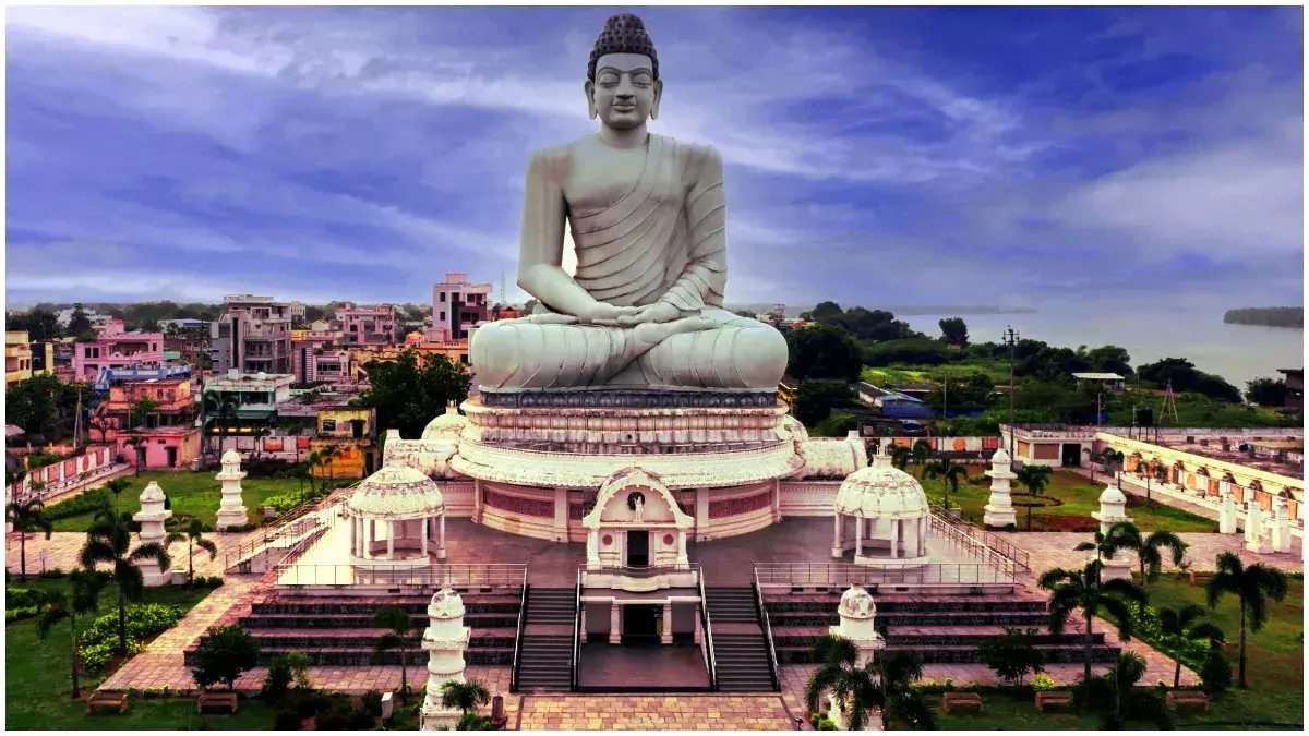 AMARAVATHI: లక్ష ఎకరాల్లో అమరావతి వైభవం..! AMARAVATHI: లక్ష ఎకరాల్లో అమరావతి వైభవం..!