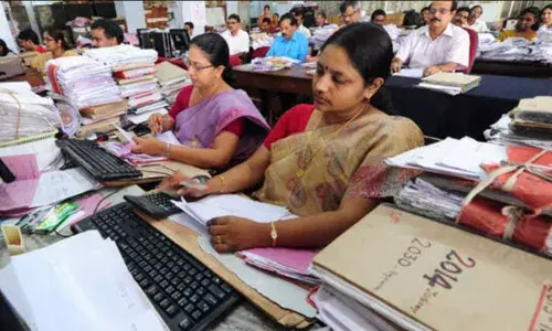 LEAVE POLICY: జులై 1 నుంచి కొత్త లీవ్ పాలసీ..! LEAVE POLICY: జులై 1 నుంచి కొత్త లీవ్ పాలసీ..!