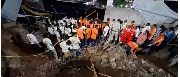 simhachalam: సింహాచలం ఘటనపై రాష్ట్రపతి దిగ్భ్రాంతి simhachalam: సింహాచలం ఘటనపై రాష్ట్రపతి దిగ్భ్రాంతి