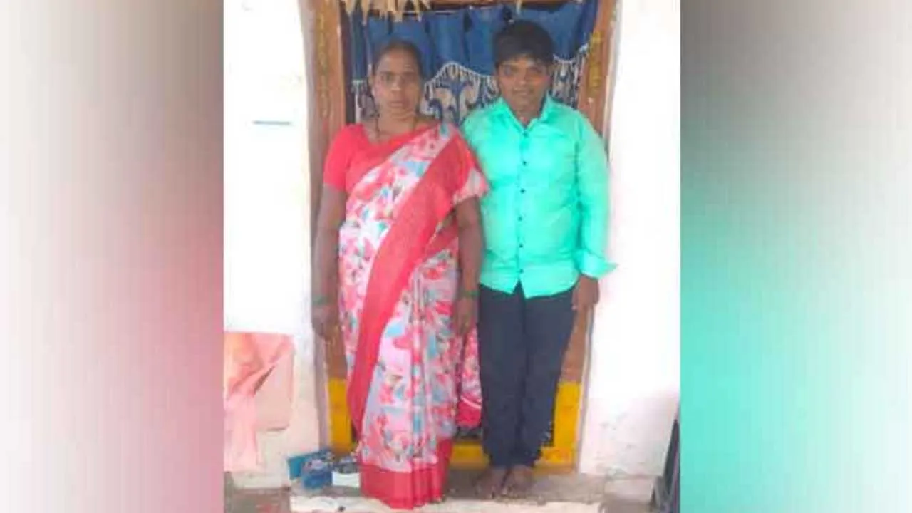 Nagarkurnool : కరెంట్ షాక్ తో తల్లీకొడుకు మృతి Nagarkurnool : కరెంట్ షాక్ తో తల్లీకొడుకు మృతి