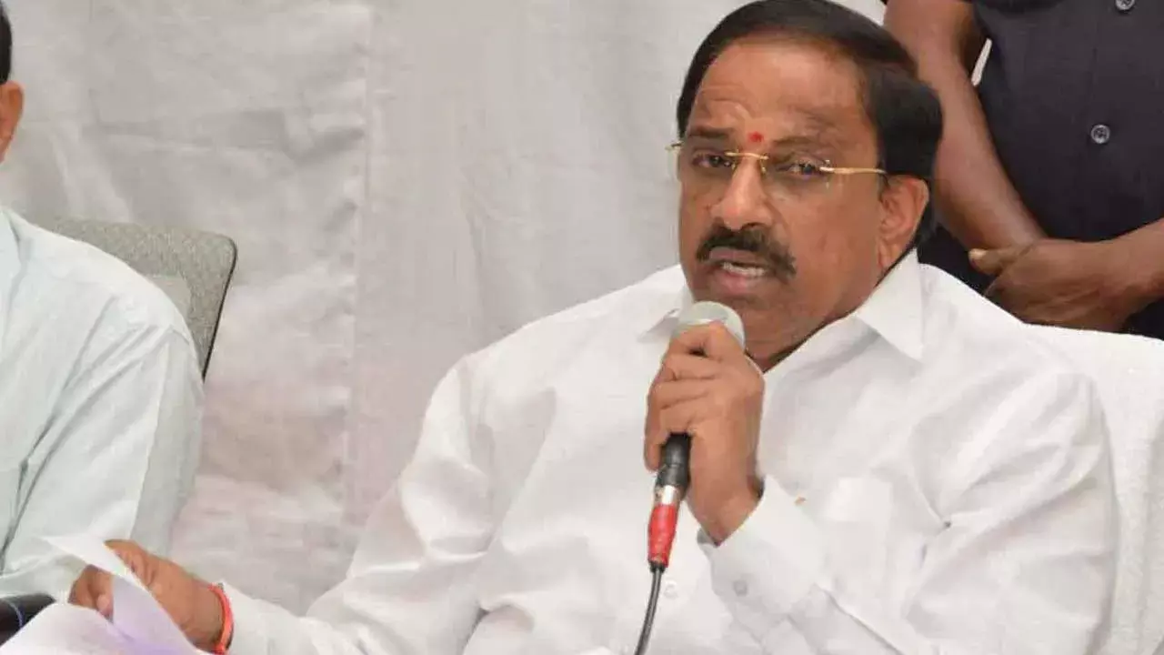 Minister Tummala : పంట వ్యర్థాల దగ్ధంపై మంత్రి తుమ్మల సీరియస్ కామెంట్స్
