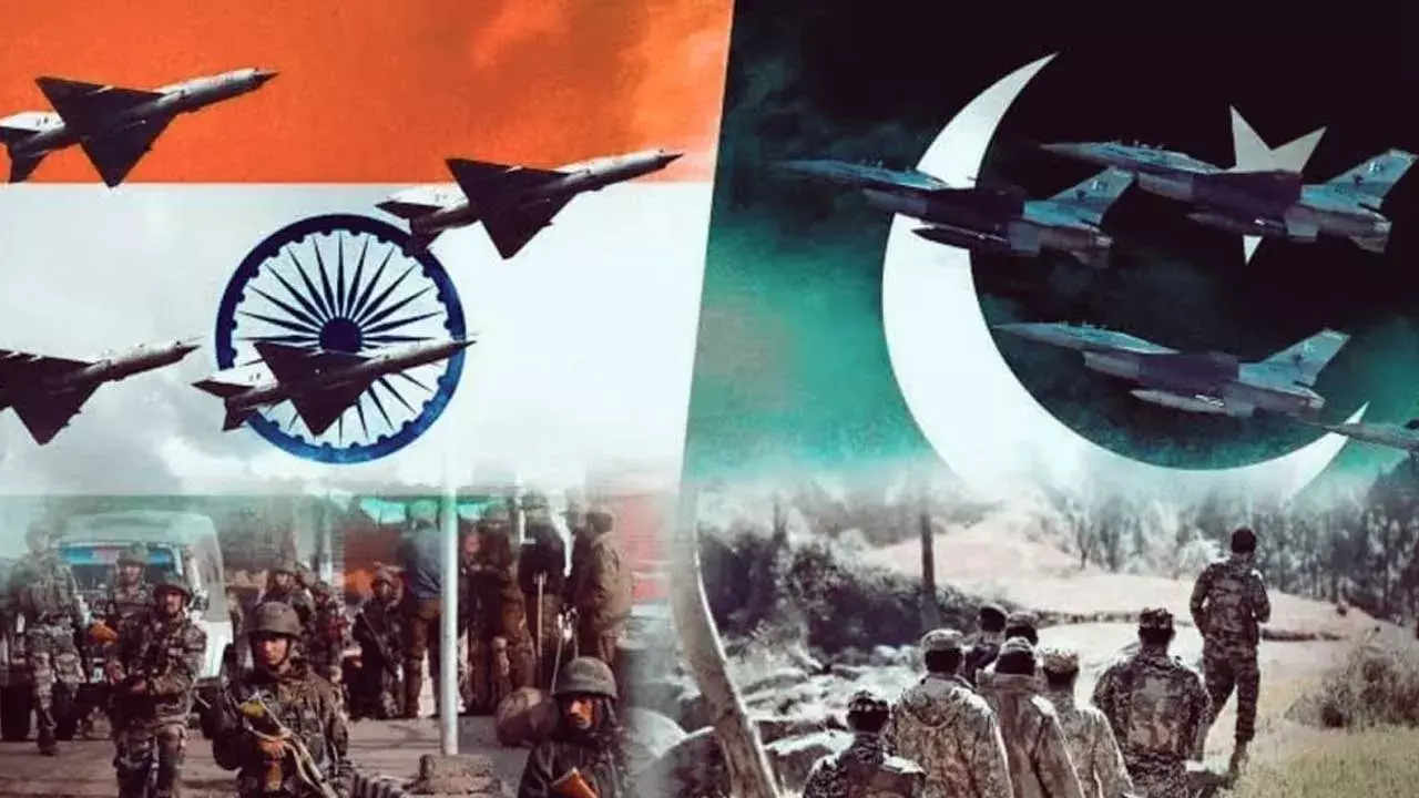 Indian Army : భారత ఆర్మీకి చిక్కకుండా పాక్ నక్కజిత్తులు Indian Army : భారత ఆర్మీకి చిక్కకుండా పాక్ నక్కజిత్తులు