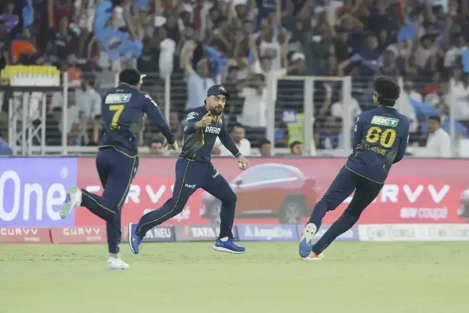 ipl: ఐపీఎల్ ప్లే ఆఫ్ రేసు నుంచి సన్రైజర్స్ అవుట్..! ipl: ఐపీఎల్ ప్లే ఆఫ్ రేసు నుంచి సన్రైజర్స్ అవుట్..!
