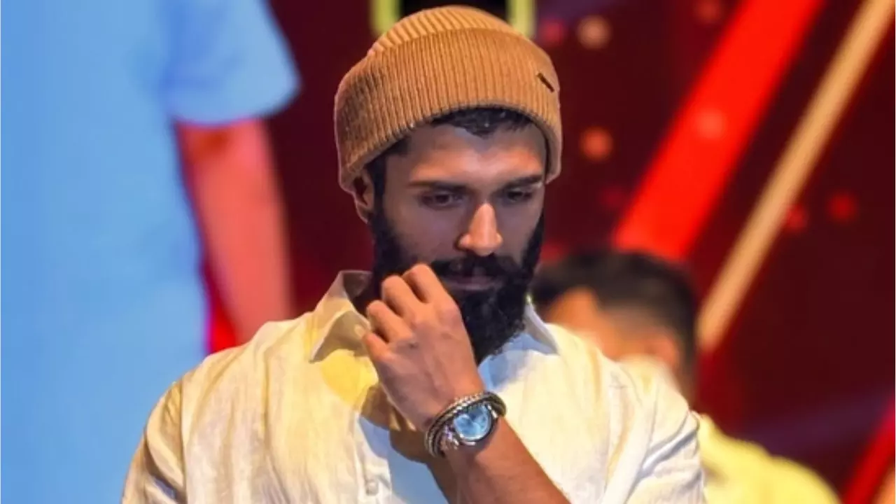 Vijay Devarakonda : విజయ్ దేవరకొండను వదిలేస్తారా Vijay Devarakonda : విజయ్ దేవరకొండను వదిలేస్తారా