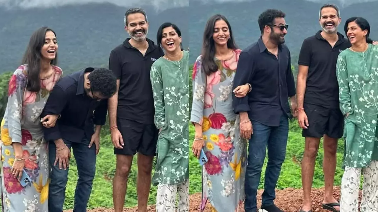 NTR - Neel : ఎన్టీఆర్, నీల్.. షూటింగ్ చేస్తున్నారా.. వెకేషన్ లో ఉన్నారా..? NTR - Neel : ఎన్టీఆర్, నీల్.. షూటింగ్ చేస్తున్నారా.. వెకేషన్ లో ఉన్నారా..?