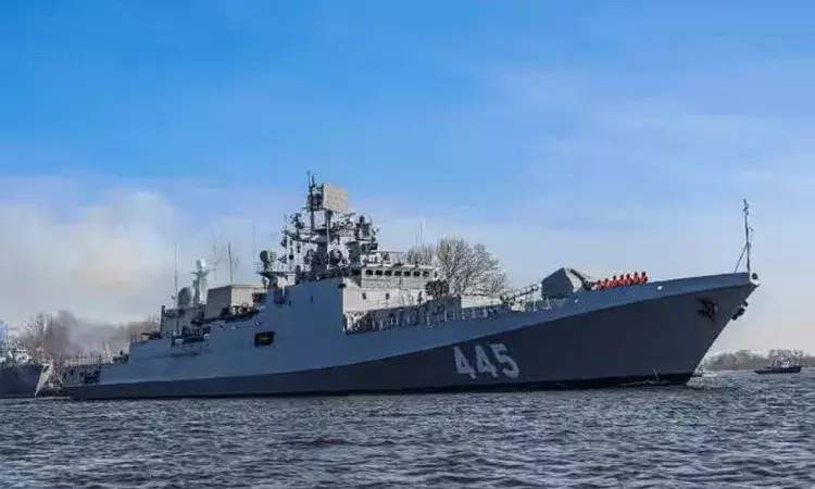 యుద్ధనౌకతో సిద్ధమవుతున్న భారత్.. పాకిస్తాన్‌కు నిద్ర లేని రాత్రులు..