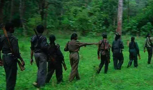 Maoist Encounter: కర్రెగుట్టల్లో ఎన్ కౌంటర్... 22 మంది మావోలు మృతి Maoist Encounter: కర్రెగుట్టల్లో ఎన్ కౌంటర్... 22 మంది మావోలు మృతి