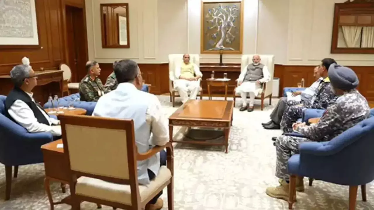 PM Modi : మోడీతో దోవల్ భేటీ.. ఈ రాత్రి కీలక ఆపరేషన్ జరిగే చాన్స్ PM Modi : మోడీతో దోవల్ భేటీ.. ఈ రాత్రి కీలక ఆపరేషన్ జరిగే చాన్స్