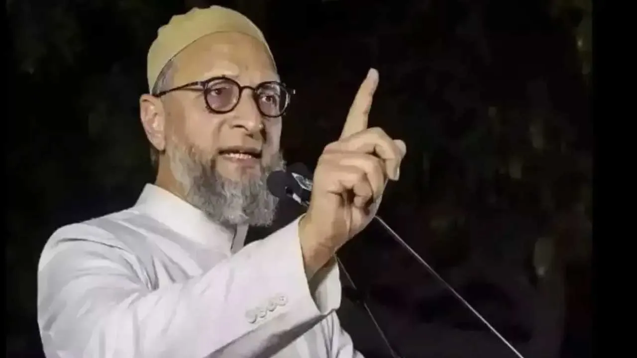 Asaduddin Owaisi : ఇస్లాం పేరుతో పాక్ మారణహోమం.. అసదుద్దీన్ హాట్ కామెంట్స్