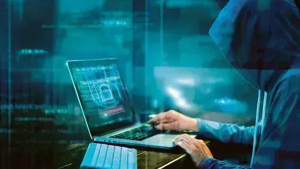 Pak Cyber Attack:  భారత్‌పై సైబర్‌ దాడికి పాక్‌ హ్యాకర్ల యత్నాలు