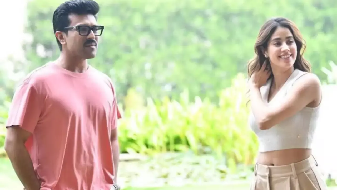 Ram Charan :  పెద్దితో జాయిన్ కాబోతోన్న జాన్వీ Ram Charan :  పెద్దితో జాయిన్ కాబోతోన్న జాన్వీ