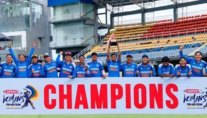 CRICKET: శతక్కొటిన స్మృతి మంధాన CRICKET: శతక్కొటిన స్మృతి మంధాన