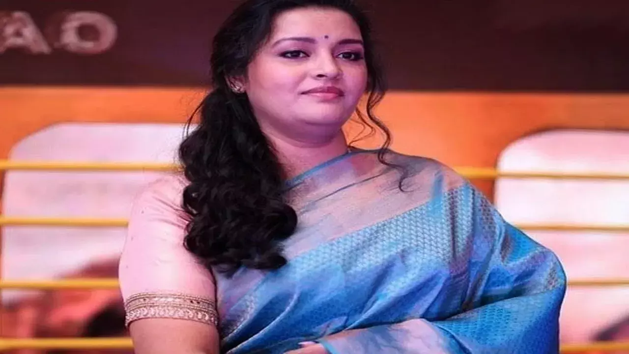 Renu Desai : ప్లీజ్ అలా చేయకండి : రేణు దేశాయ్ Renu Desai : ప్లీజ్ అలా చేయకండి : రేణు దేశాయ్