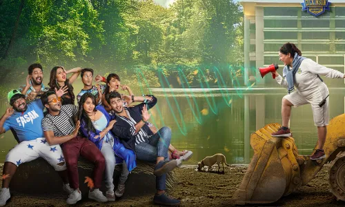 Virgin Boys Teaser :  యూత్ఫుల్ రొమాంటిక్ కామెడీతో వర్జిన్ బాయ్స్ Virgin Boys Teaser :  యూత్ఫుల్ రొమాంటిక్ కామెడీతో వర్జిన్ బాయ్స్