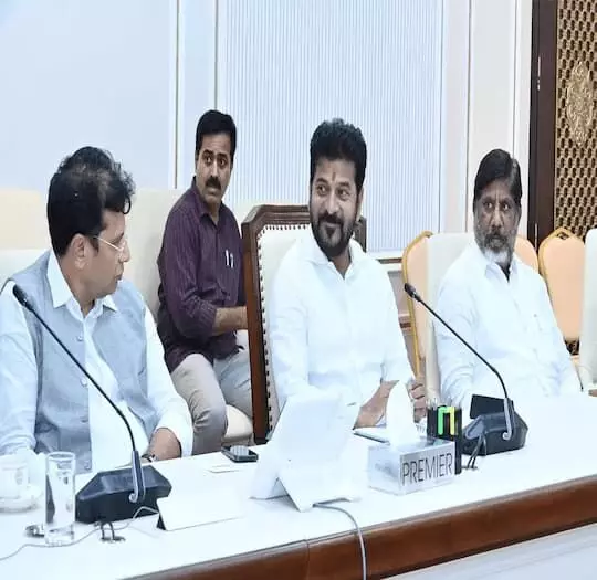 RATION CARD: కొత్త రేషన్ కార్డులకు గ్రీన్ సిగ్నల్ RATION CARD: కొత్త రేషన్ కార్డులకు గ్రీన్ సిగ్నల్