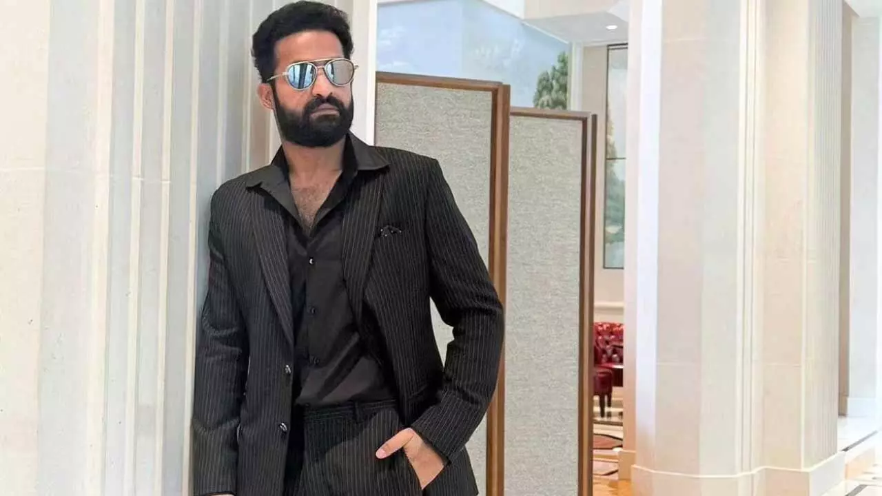 NTR : ఫాల్కే లుక్ లో ఎన్టీఆర్.. లుక్ అదిరిపోయిందిగా NTR : ఫాల్కే లుక్ లో ఎన్టీఆర్.. లుక్ అదిరిపోయిందిగా