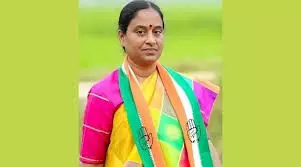 SUREKHA: కొండా సురేఖ వివాదాస్పద వ్యాఖ్యలు SUREKHA: కొండా సురేఖ వివాదాస్పద వ్యాఖ్యలు