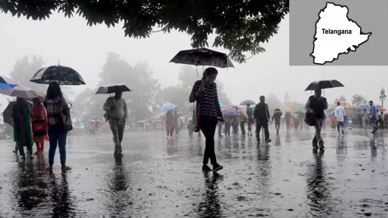 Telangana : నాలుగు రోజుల పాటు వర్షాలు .. 18 జిల్లాలకు ఆరెంజ్ అలెర్ట్ Telangana : నాలుగు రోజుల పాటు వర్షాలు .. 18 జిల్లాలకు ఆరెంజ్ అలెర్ట్