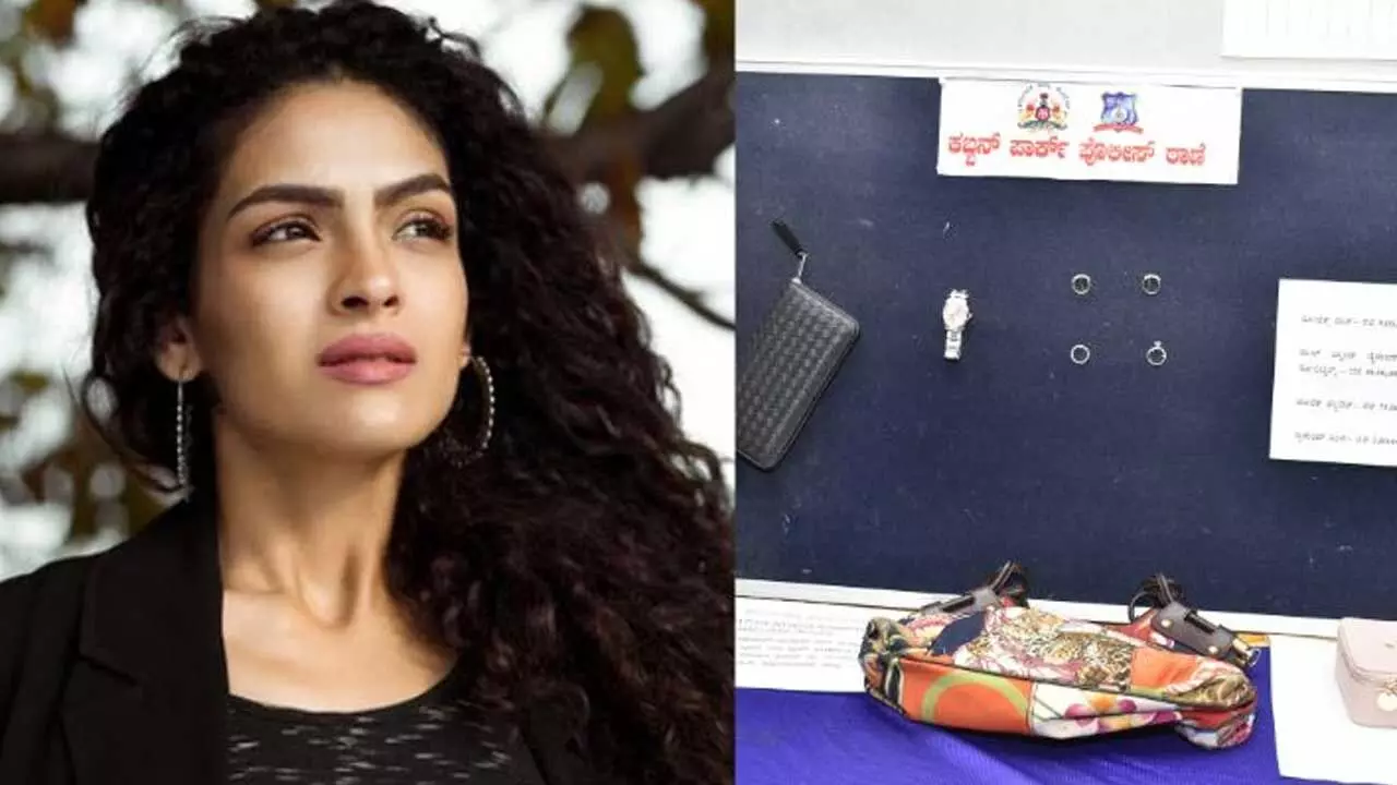 Actress Rukmini Vijay Kumar : సీతారామం నటి కారులో చోరీ Actress Rukmini Vijay Kumar : సీతారామం నటి కారులో చోరీ