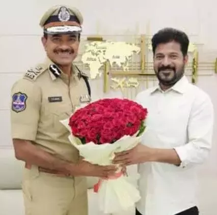 REVANTH: ప్రతీ పోలీస్కు అండగా ఉంటా: రేవంత్ REVANTH: ప్రతీ పోలీస్కు అండగా ఉంటా: రేవంత్