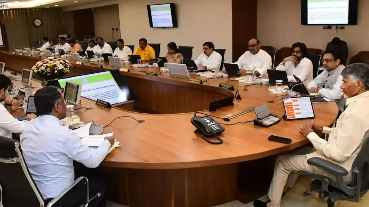 AP : ఏపీఐఐసీకి 615 ఎకరాలు కేటాయింపు..ఏపీ కేబినెట్ నిర్ణయాలు ఇవే! AP : ఏపీఐఐసీకి 615 ఎకరాలు కేటాయింపు..ఏపీ కేబినెట్ నిర్ణయాలు ఇవే!