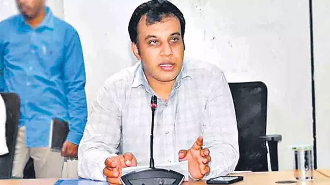 Rajanna Siricilla : రాజన్న సిరిసిల్ల కలెక్టర్ పై ఎన్హెచార్సీ సీరియస్ Rajanna Siricilla : రాజన్న సిరిసిల్ల కలెక్టర్ పై ఎన్హెచార్సీ సీరియస్