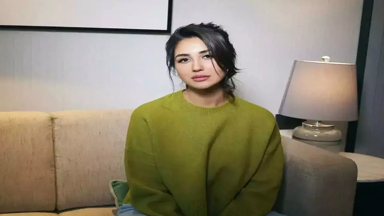 Bollywood Actress : బాలీవుడ్ నటి నికితా దత్తాకు కరోనా Bollywood Actress : బాలీవుడ్ నటి నికితా దత్తాకు కరోనా