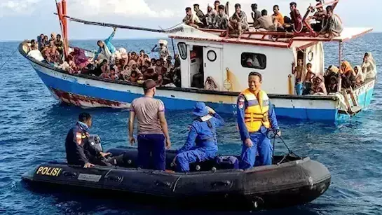 Myanmar: మయన్మార్ తీరంలో 427 మంది జల సమాధి! Myanmar: మయన్మార్ తీరంలో 427 మంది జల సమాధి!