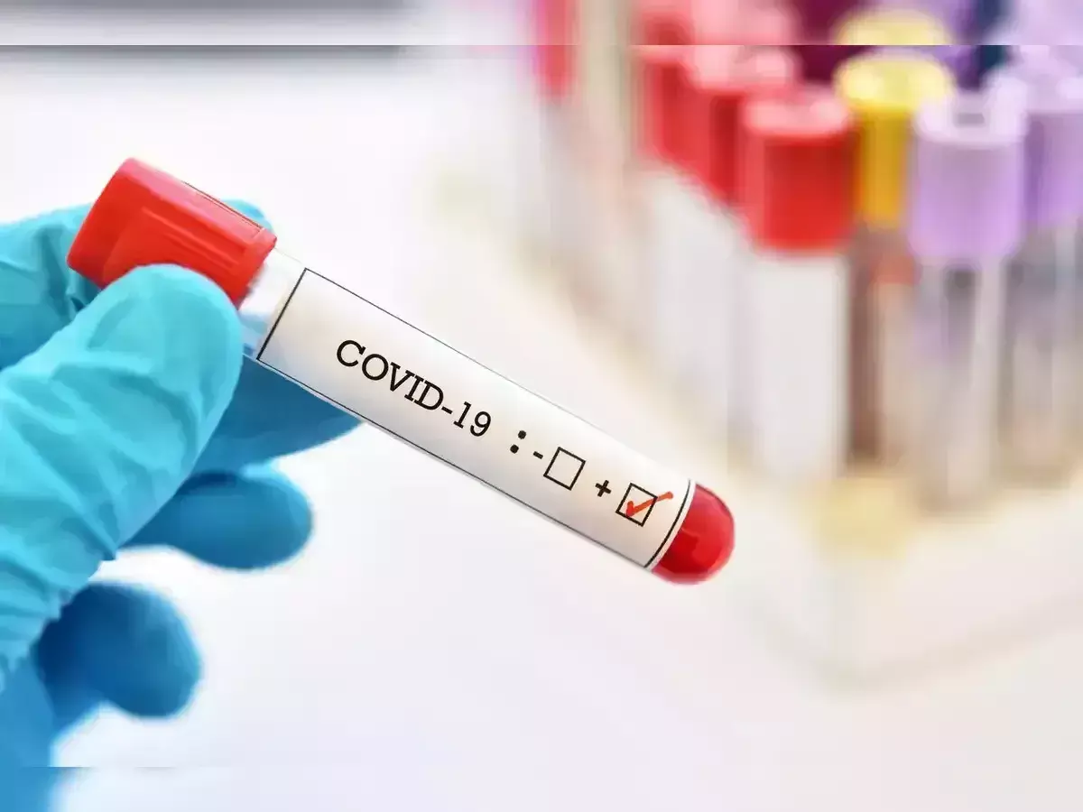 Corona Cases: దేశంలో 1000 దాటిన కరోనా కేసులు.. ఏడుగురు మృతి.. Corona Cases: దేశంలో 1000 దాటిన కరోనా కేసులు.. ఏడుగురు మృతి..