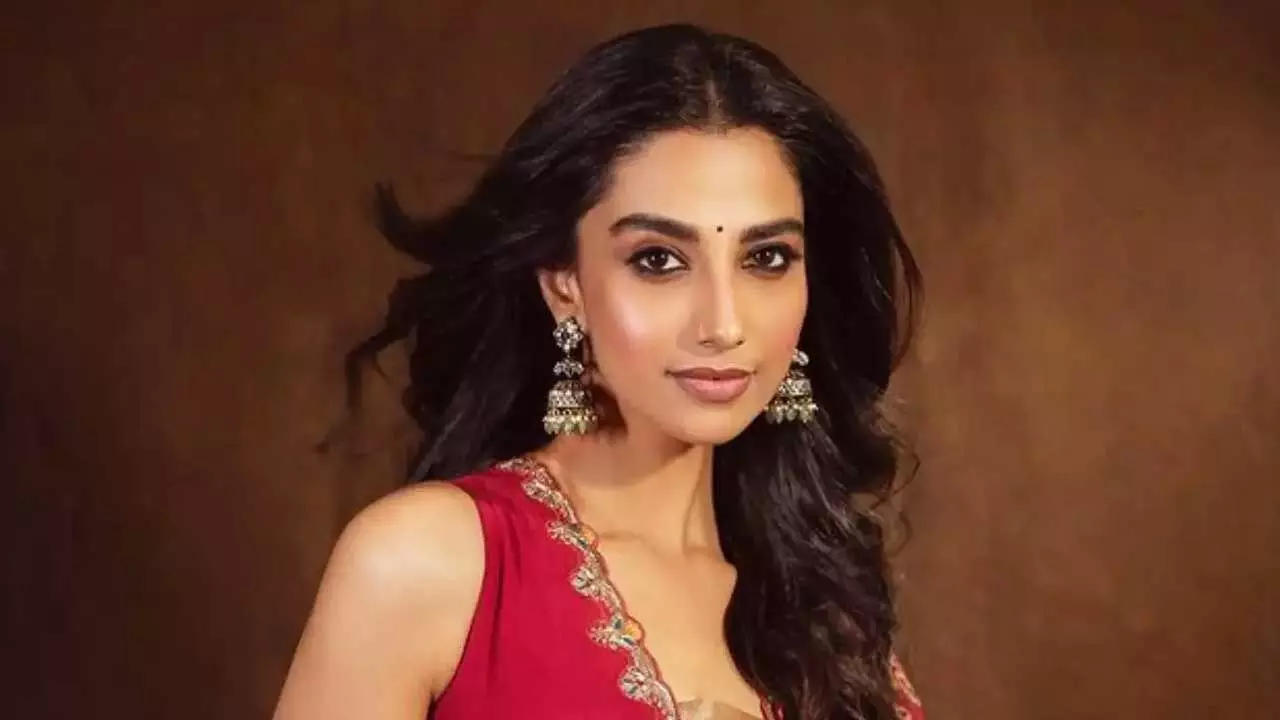 Meenakshi Chowdhury : మీనాక్షి చౌదరికి మరో క్రేజీ ఆఫర్! Meenakshi Chowdhury : మీనాక్షి చౌదరికి మరో క్రేజీ ఆఫర్!