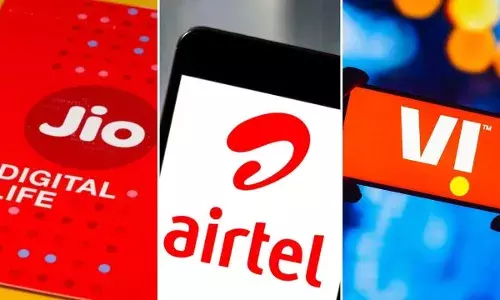 Check Cyber Frauds : సైబర్ మోసాలకు చెక్ పెడదాం.. జియో, వీఐకి ప్రతిపాదించిన ఎయిర్టెల్ Check Cyber Frauds : సైబర్ మోసాలకు చెక్ పెడదాం.. జియో, వీఐకి ప్రతిపాదించిన ఎయిర్టెల్