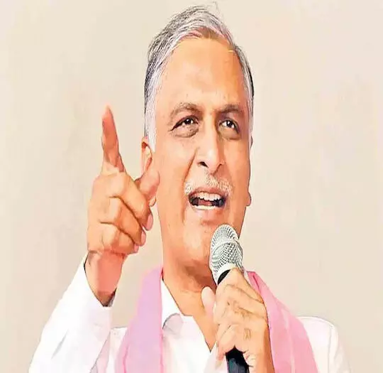 BRS: కేటీఆర్కు నోటీసులు... రేవంత్ కుట్ర BRS: కేటీఆర్కు నోటీసులు... రేవంత్ కుట్ర