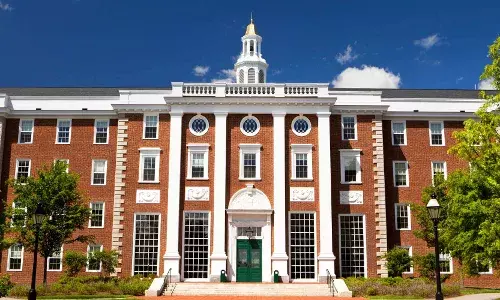 Trump vs Harvard Issue:  విదేశీ విద్యార్థులకు ట్రంప్ సర్కార్ కీలక హెచ్చరికలు Trump vs Harvard Issue:  విదేశీ విద్యార్థులకు ట్రంప్ సర్కార్ కీలక హెచ్చరికలు