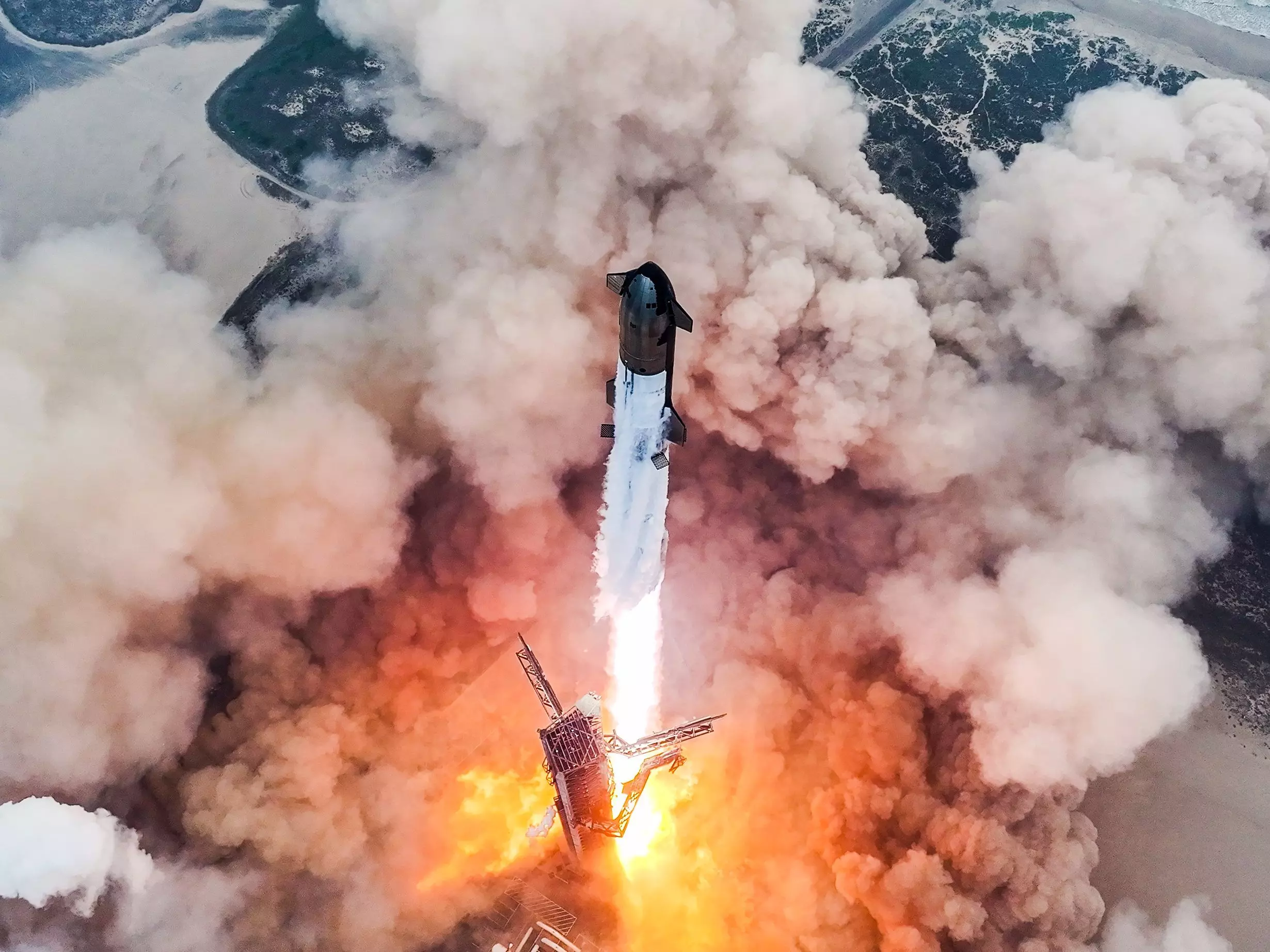 SpaceX: స్పేస్ఎక్స్ స్టార్షిప్ ప్రయోగం మరోసారి ఫెయిల్.. SpaceX: స్పేస్ఎక్స్ స్టార్షిప్ ప్రయోగం మరోసారి ఫెయిల్..
